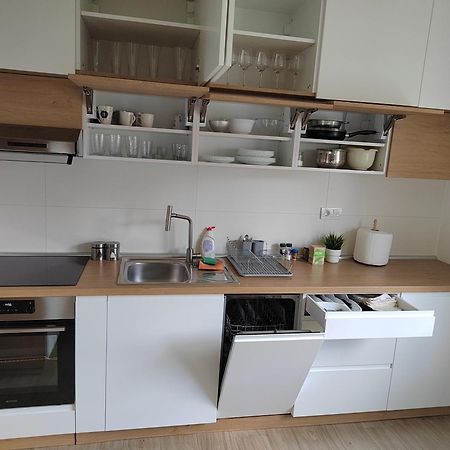 Ub Lovely One Bedroom Apartment מראה חיצוני תמונה