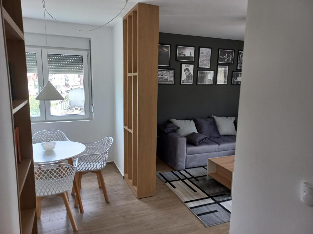 Ub Lovely One Bedroom Apartment מראה חיצוני תמונה