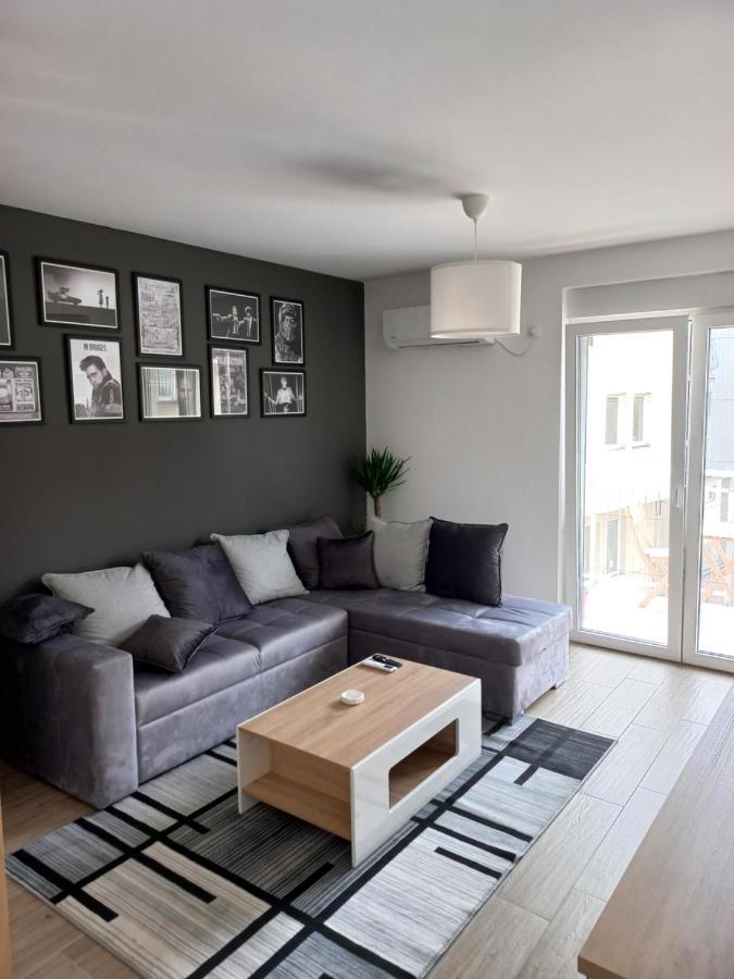Ub Lovely One Bedroom Apartment מראה חיצוני תמונה