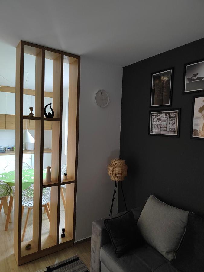 Ub Lovely One Bedroom Apartment מראה חיצוני תמונה